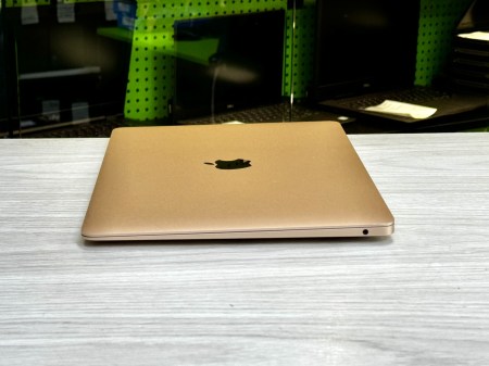 MacBook Air A2337 62